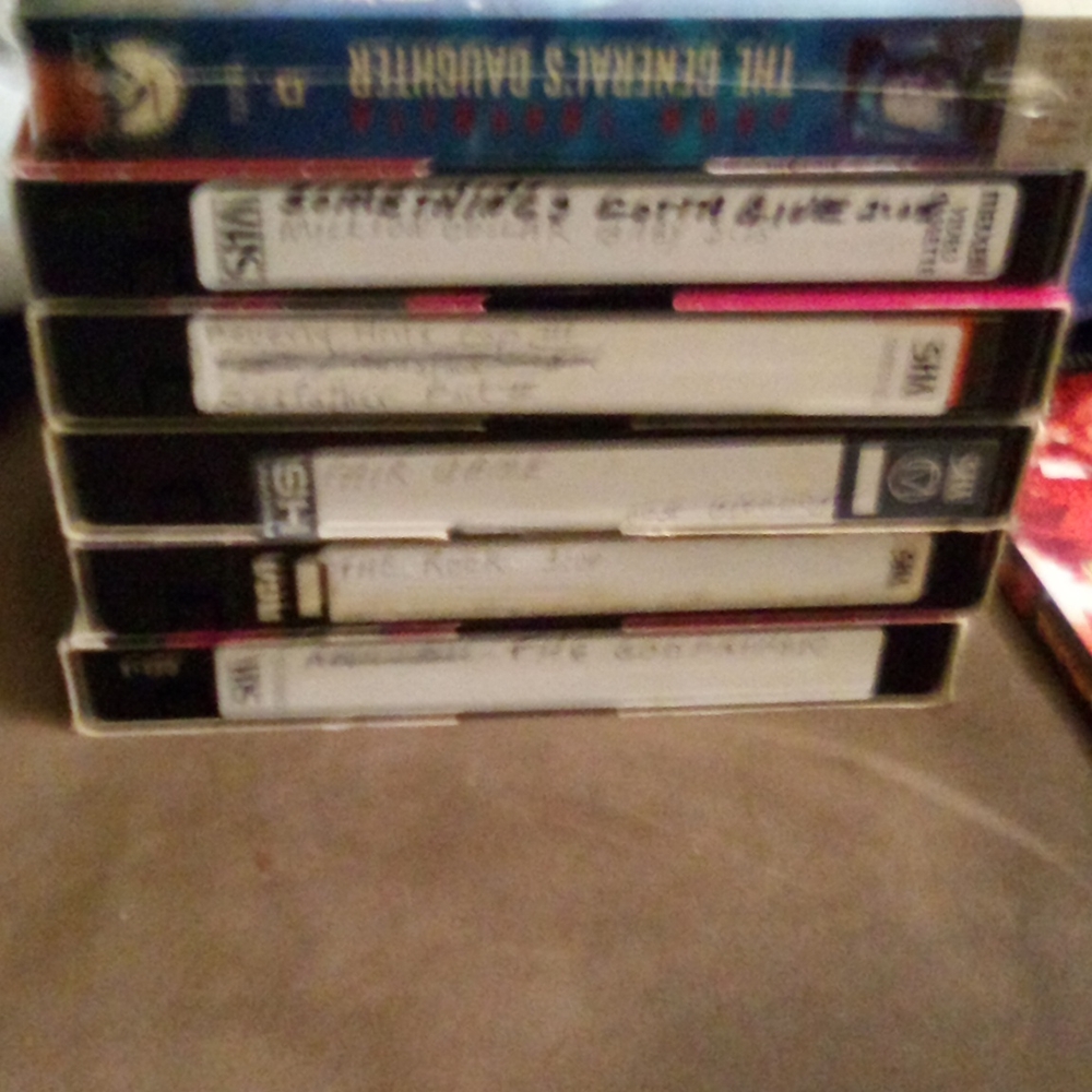 8 vhs movies